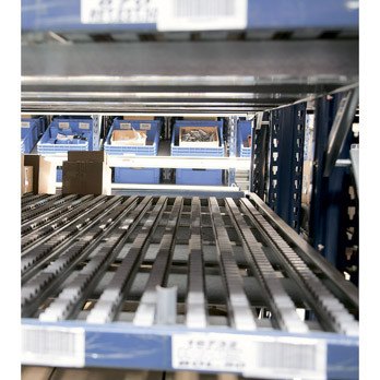 Полочные гравитационные стеллажи